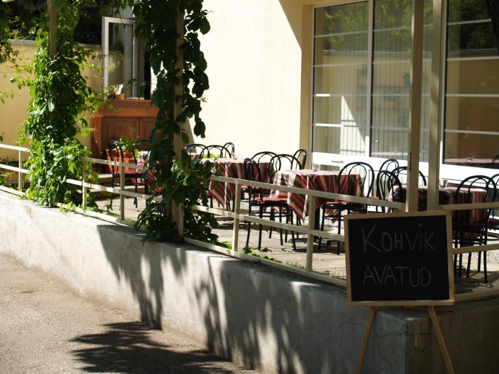 Hotel Vesiroos Pärnu Exterior foto